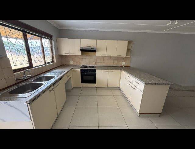 3 BEDROOM PROPERTY TO RENT IN ESCOMBE